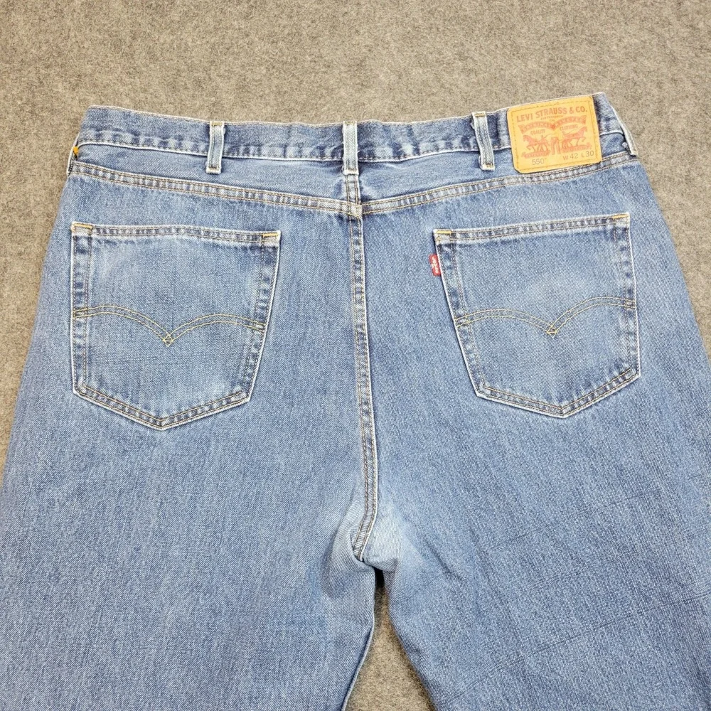 Levis 550 Jeans Mens 42x30 Blue Denim Red Tab Streetwear Dad Weekend‎ Casual